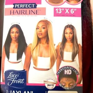 Outre Perfect Hairline Jaylani Wig